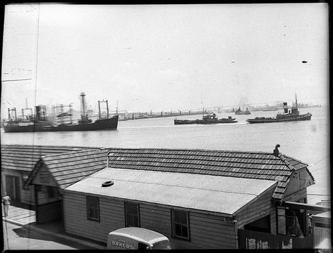 Shipping, 1952