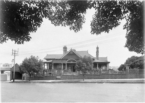 Singlestorey slate roof mansion Danmark home of WJ Smith between 19271936, 1927–36