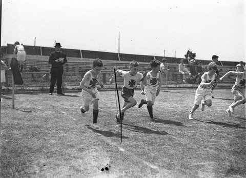 Start of the under12 50yards sprint, 1934