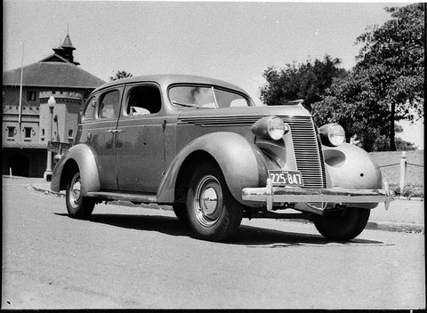 Studebaker sedan, 1937