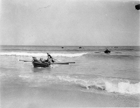 Surf boat race, c. 1934