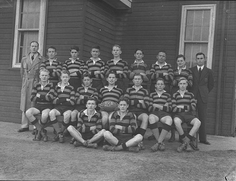 Sydney Grammar School football team, 1943