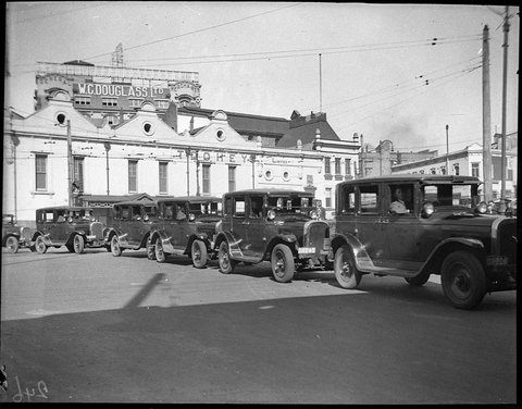 Taxi funeral, 1934