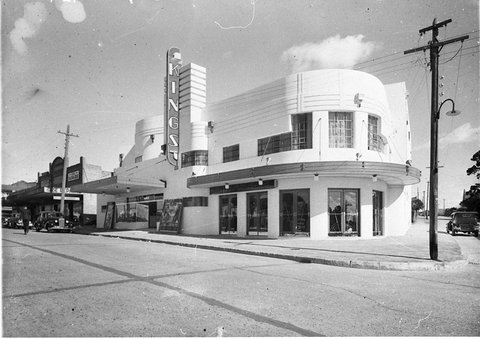 The Kings Theatre Chatswood now showing Silvia Sydney amp Henry Fonda in Trail of the Lone Pine and Movietone News, 1936