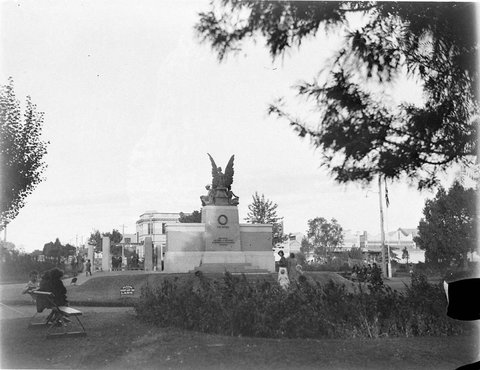 The whole of the Memorial, 1925–57