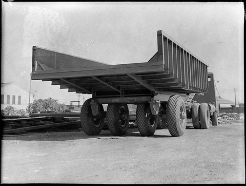 Trailer Manufacturing Co, 1952