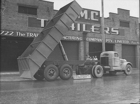 Truck, 1945