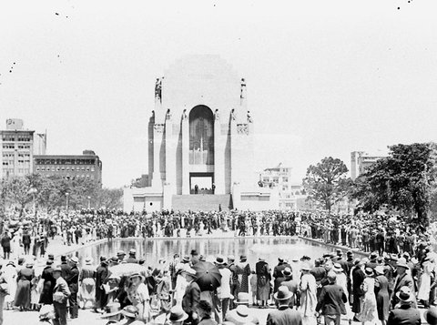 Unveiling of the Hyde Park War Memorial, 1934