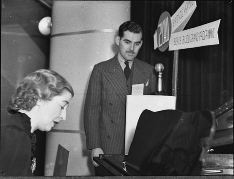 Vernon Lyle in Beales window, 1937