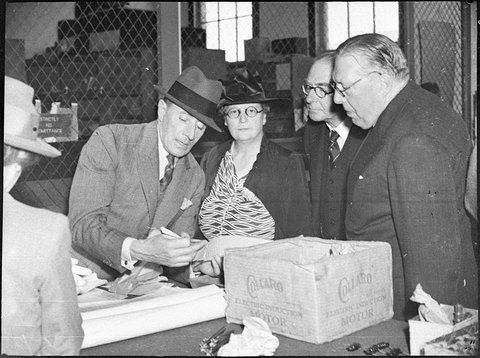 Visit to AWA works by Sir Ernest Fisk and party with Sir Oswald Osgood, 1939