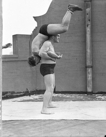 Wade and Dusack, 1937