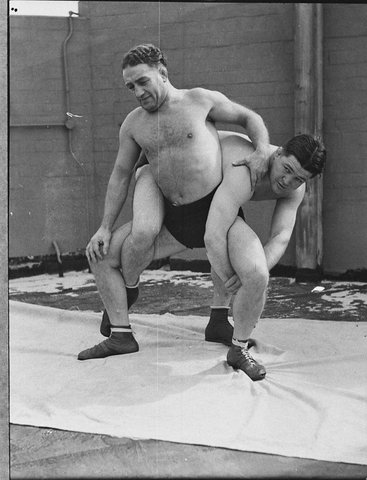 Wade and Dusack, 1937