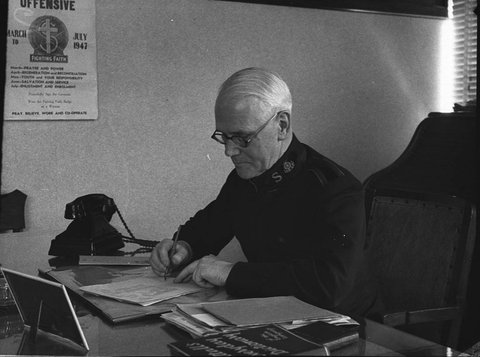 War Cry the commissioner and secretary, 1947