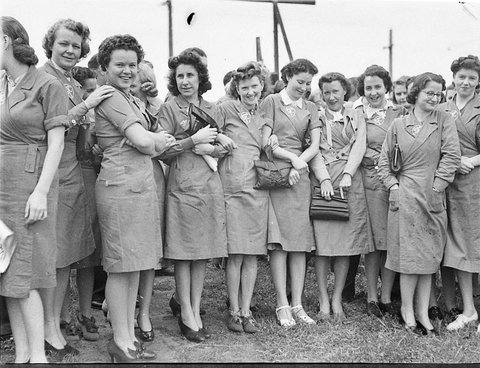 Women war workers presentation of an ambulance by the staff of STC Standard Telephones and Cables, 1941
