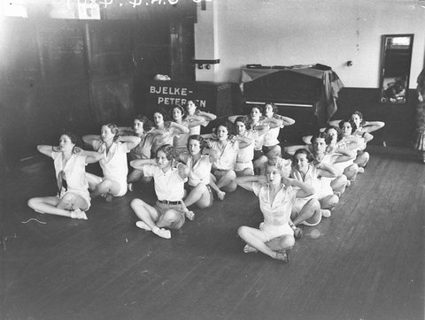 Womens class at the BjelkePetersen School of Physical Culture, c. 1934