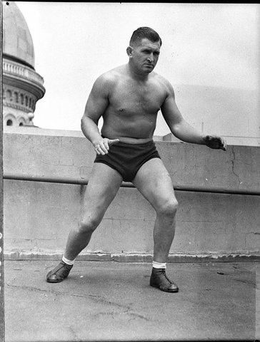 Wrestler McCreadie taken for Leichhardt Stadium, 1937