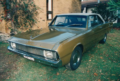 Chrysler Valiant VG Regal Hardtop, 1993