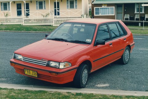 1988 Holden Astra (LD) SLX hatchback