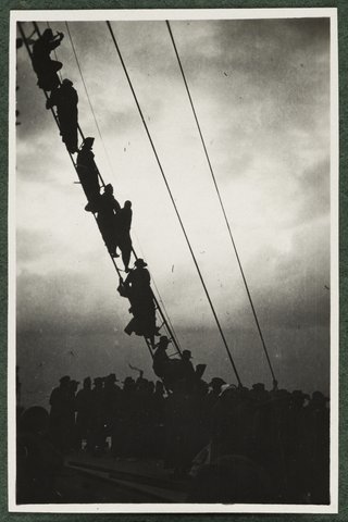 Our last glimpses of Sydney – Passing Heads October 18th 1914