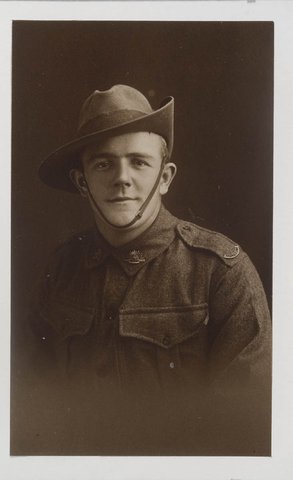 John Desmond Mustchin, 1918