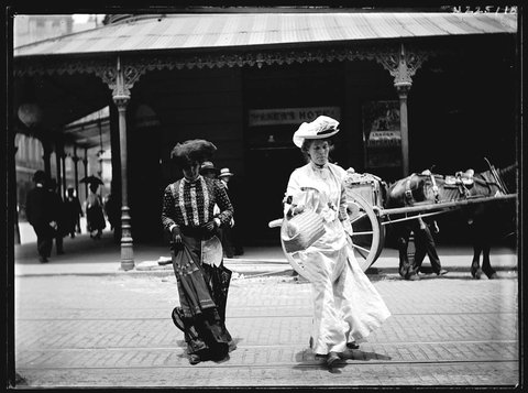Streetscenes, from Frederick Danvers Power - photonegatives, 1898 - 1926, 1898–1926