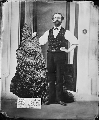 B.O. Holtermann with the Holtermann Nugget, North Sydney, 1874-1876 ? - American and Australasian Photographic Company, 1874–76