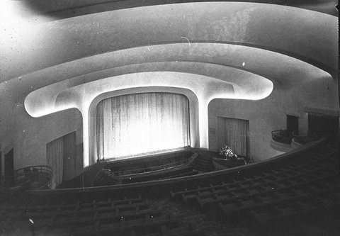 Minerva Theatre, Potts Point and Kings Cross, Sydney, May 1939 - photographer Sam Hood