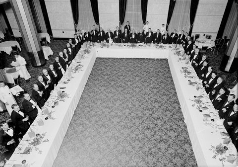 Men's formal dinner, Hotel Australia, Sydney, between 1945-1950 - photographer Sam Hood