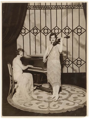 Women violinist and pianist, Wentworth Hotel, 1920–50