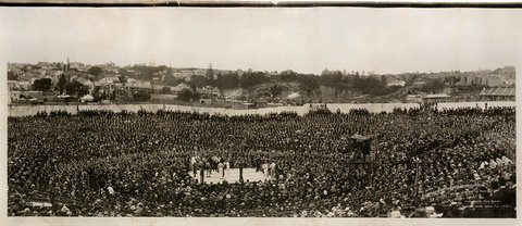 Burns-Johnson boxing contest, December 26th 1908 - photographed by Charles Kerry