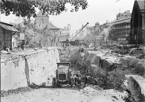 Early excavations of northern end of York Street for southern approach to the Harbour Bridge (note old Scots Church left and St Philips right), c. 1930-1932, by Ted Hood, 1930–32
