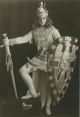 Francesco Zeni, Italian dramatic tenor, as Lohengrin, Sydney, 1911 - May Moore