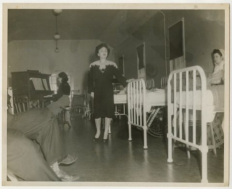 Molly Picon at veterans' hospital, Sydney, Nova Scotia, January 14, 1946