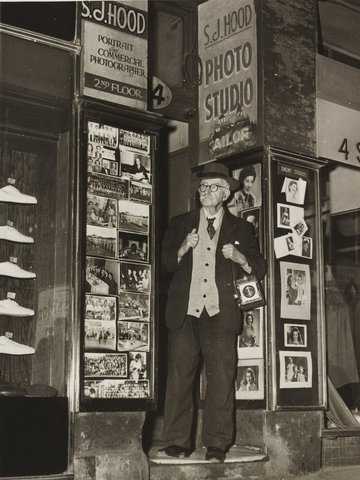 Sam Hood outside his Dalny Studios, 124 Pitt Street, Sydney, 1953 - photographer Ted Hood
