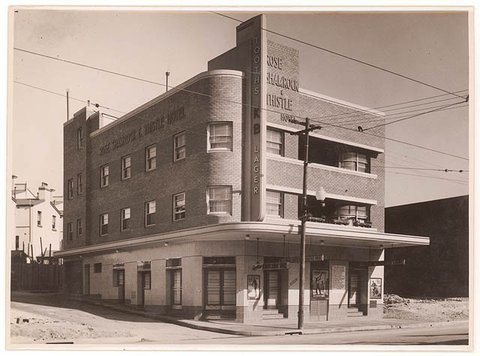 Rose, Shamrock and Thistle Hotel, 55 Oxford Street, Paddington, C. 1930s, by Sam Hood, 1925–55