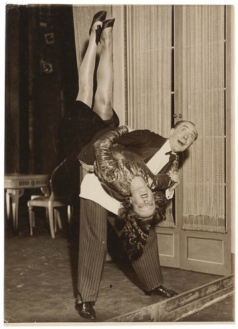 Leo Franklin and Madge Aubrey in dress rehearsal for "The gay divorcee", Sydney, 1930's - Sam Hood, 1930s