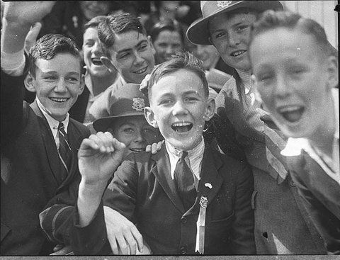 Schoolboy cheer squad at Colleges swimming at Drummoyne, 1935- Sam Hood