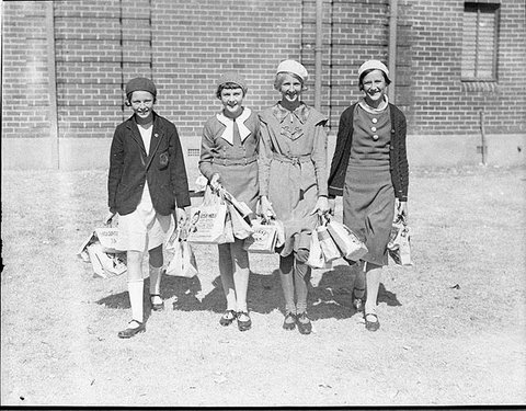 Children's Day, Royal Easter Show, Sydney, 1935 - Sam Hood