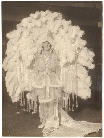 Ziegfeld costume, Sydney, between 1915-1930 - by Sam Hood, 1925