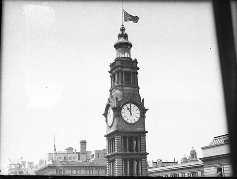 11 am 11 Nov 1936, Remembrance Day on the GPO clock, Sydney - photograph by Sam Hood