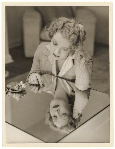 Film star Helen Twelvetrees, Rutland Gates, Bellevue Hill, Sydney, early 1936 - photograph by Sam Hood