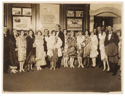 Capitol Ballet leaving the theatre for the Capitol Ball at the Wentworth Hotel, Sydney, 1928