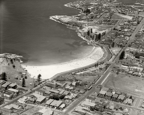 Coogee Beach looking Southeast - c.1937, c. 1937