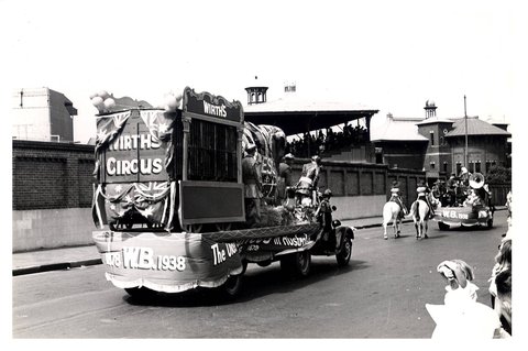 Wirths Circus float- “Australia's March to Nationhood” Australian 150th Anniversary Celebration, 1938