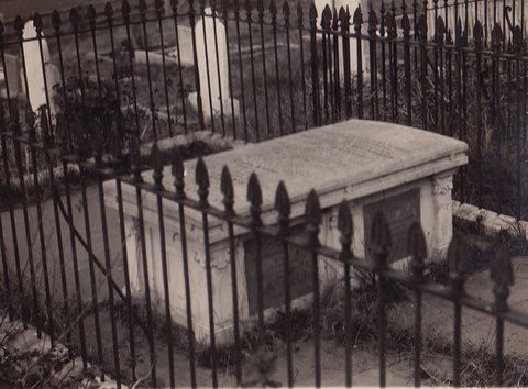 Grave of William Lawson St. Bartholomew's Churchyard Prospect, 1913