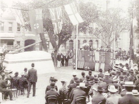 Unveiling of HMS Sirius' anchor, 1907