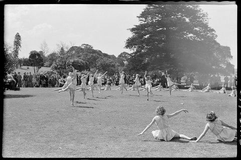 Outdoor dancers, schoolgirls in Botanic Gardens, Sept 1949, from Series 02- Sydney people & streets, 1948-1950, photographed by Brian Bird