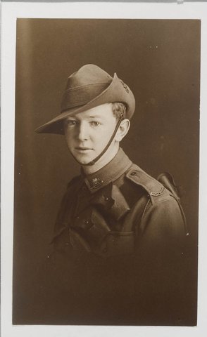 Alan Charles Davis, 1918