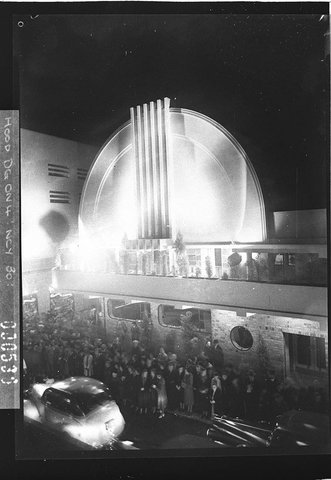 Minerva Theatre, Potts Point and Kings Cross, Sydney, May 1939 - photographer Sam Hood