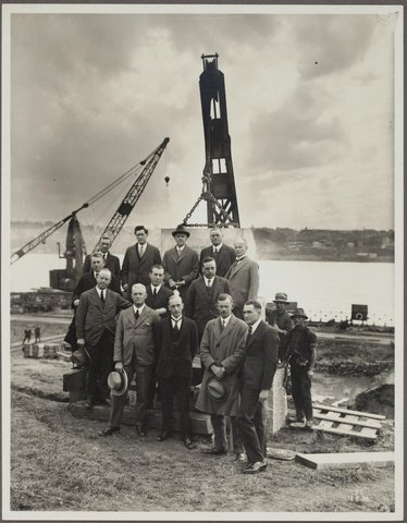 Stanley, S.B. Purves - photographs of the quarry at Moruya used for construction of the Sydney Harbour Bridge, 1925-1927, 1925–27